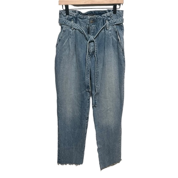 Abercrombie and Fitch Paper Bag Waist Mom Jean - Picture 2 of 9